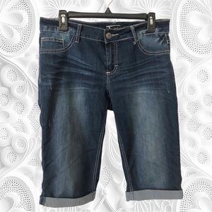 Bermuda style Jean shorts by Soundgirl Size 8